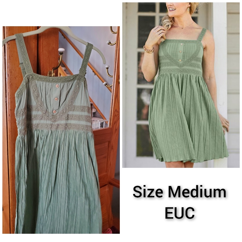 Women's Green Grass Roots Dress